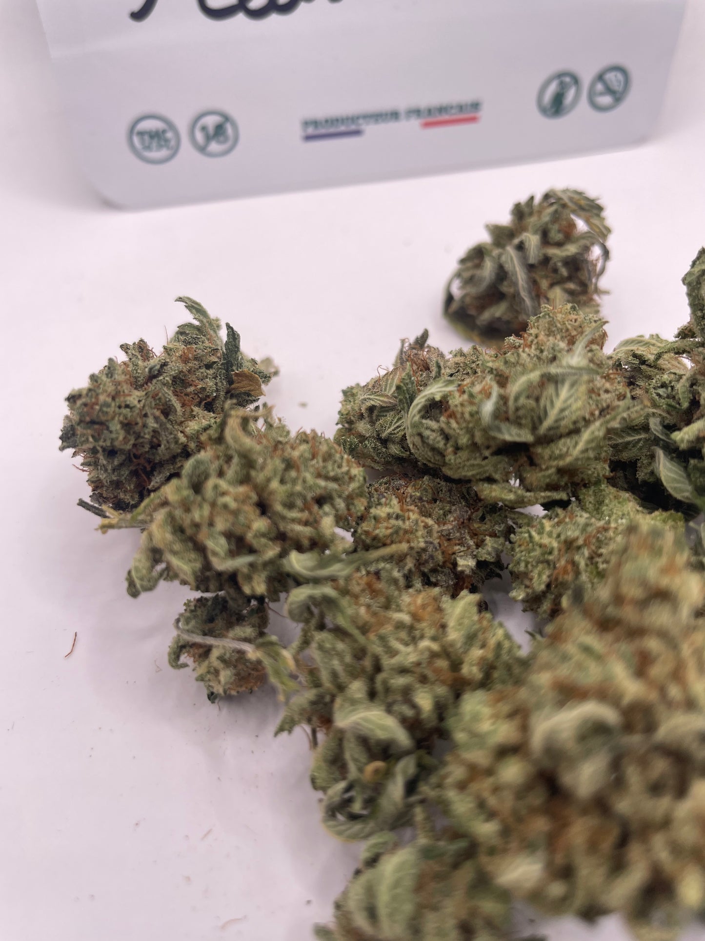 Medium Buds - Strawberry Donuts
