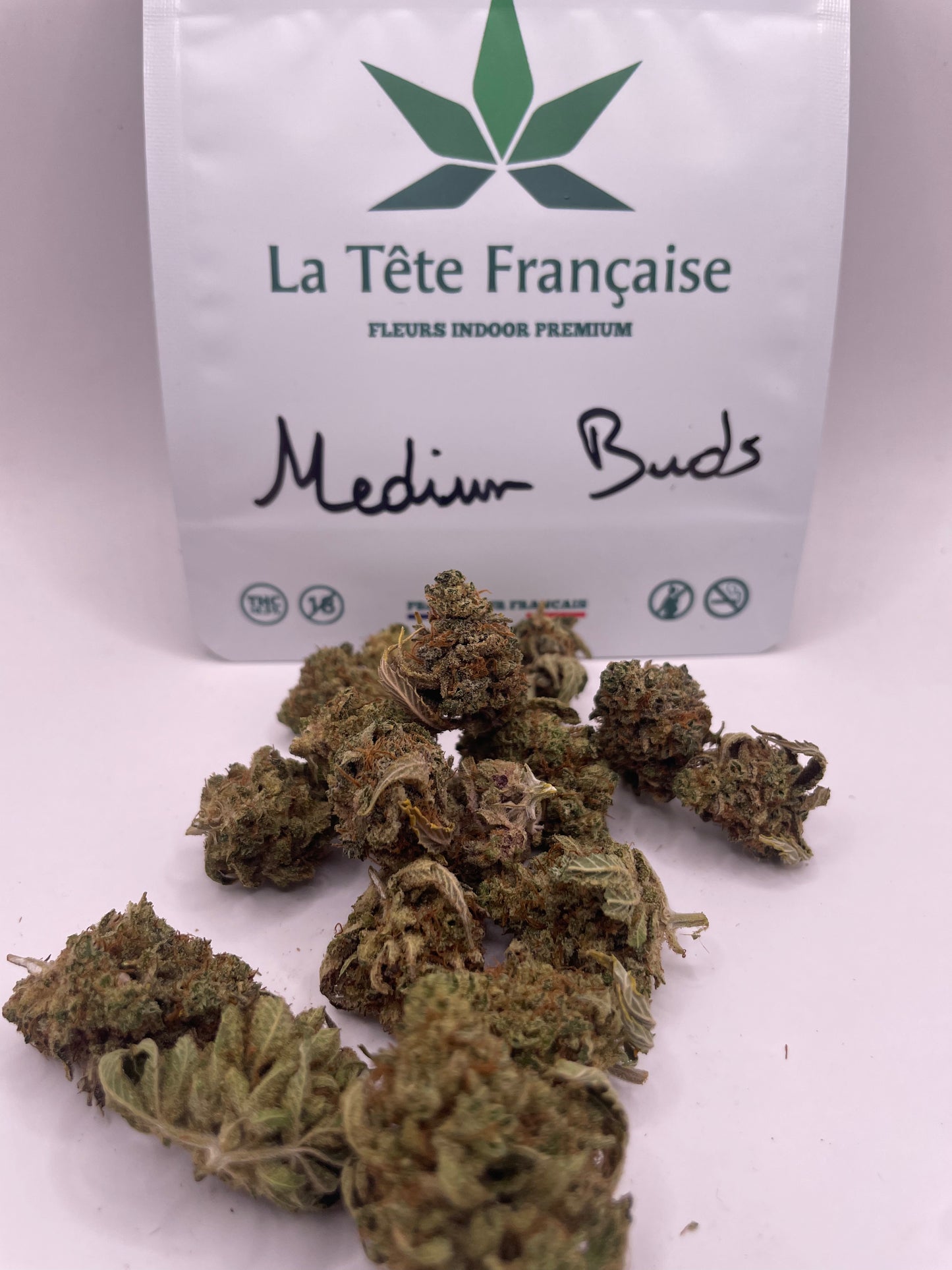 Medium buds- Pineapple Sauvage